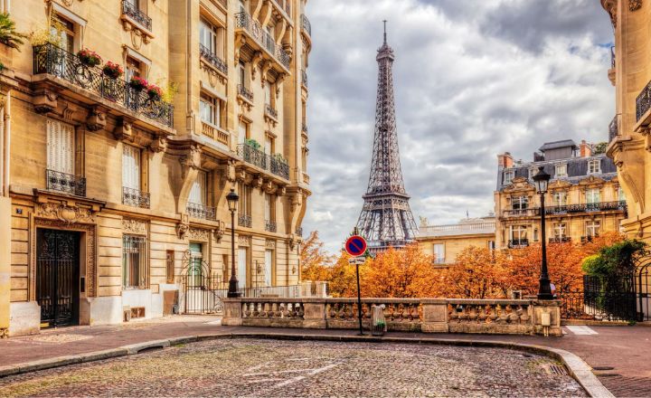 which Paris arrondissement to stay in on your next trip? Having twenty different stories just waiting to be discovered, Paris's 20 arrondissements.