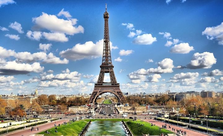 The number of days you need to spend in Paris will depend on what you wish to visit. But if you want to explore the major sights and attractions, I think you'll need three to five days.