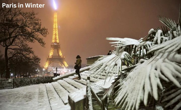 Paris in winter shows a more peaceful, less energetic side of the city. The typical crowds disperse when the weather cools, making it possible to take a more relaxed stroll around the city's streets and landmarks.